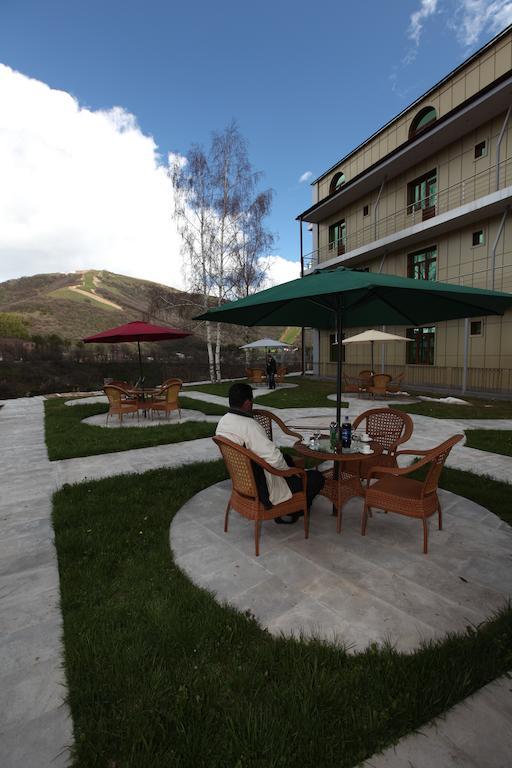 Nairi Hotel Jermuk Εξωτερικό φωτογραφία
